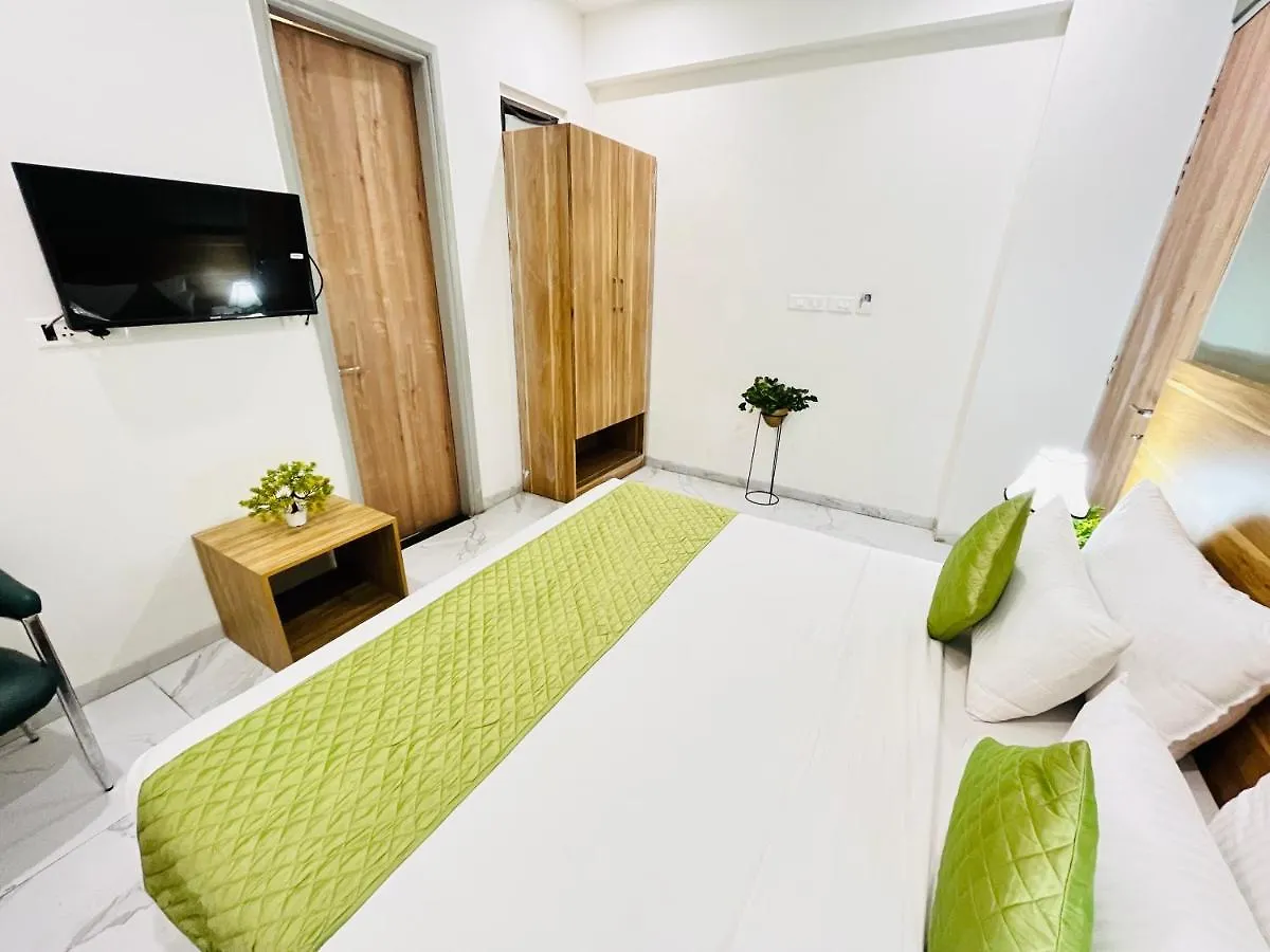 Hotel Infinity Stays Sector 45 Gurgaon - Couple Friendly