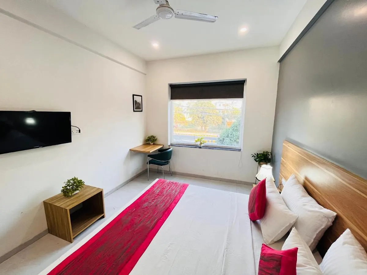 Hotel Infinity Stays Sector 45 Gurgaon - Couple Friendly
