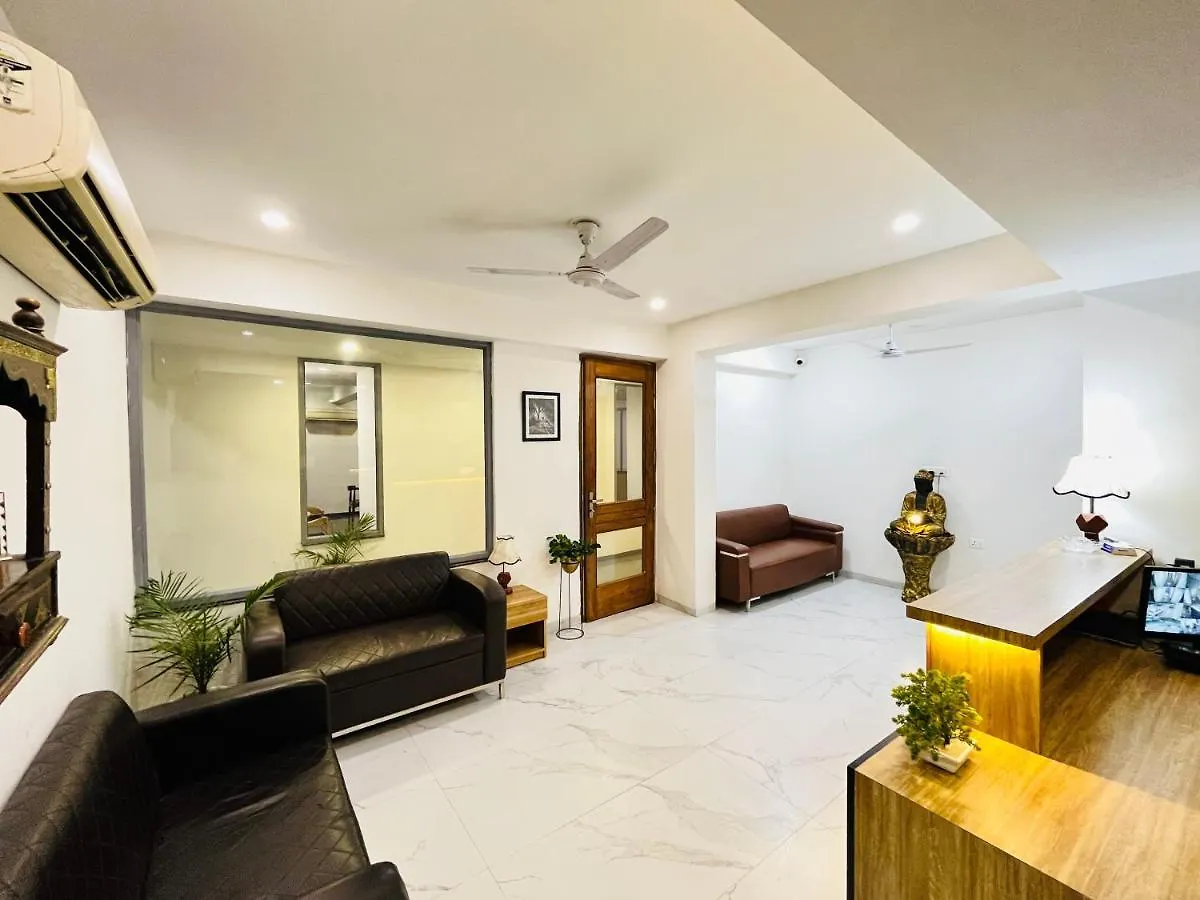 Hotel Infinity Stays Sector 45 Gurgaon - Couple Friendly